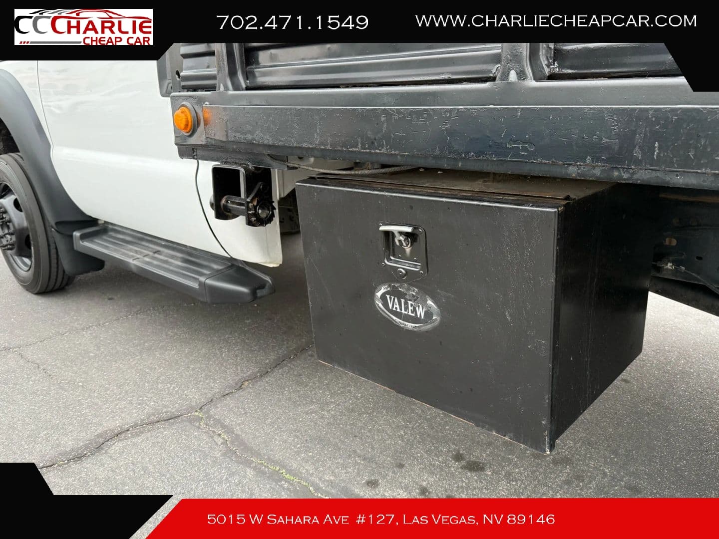 2015 Ford F550 Super Duty Regular Cab & Chassis — photo 22