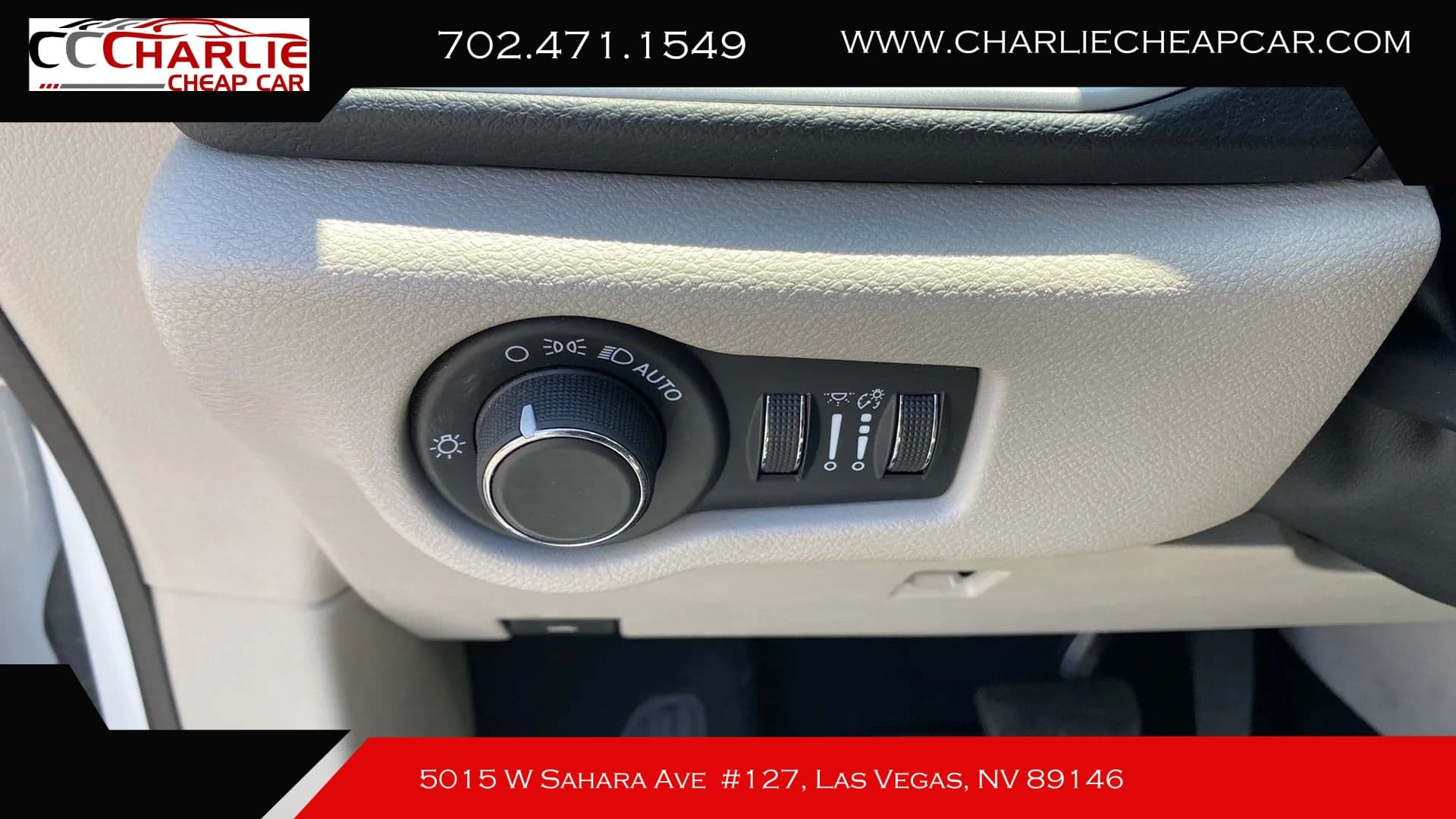2021 Chrysler Voyager — photo 23