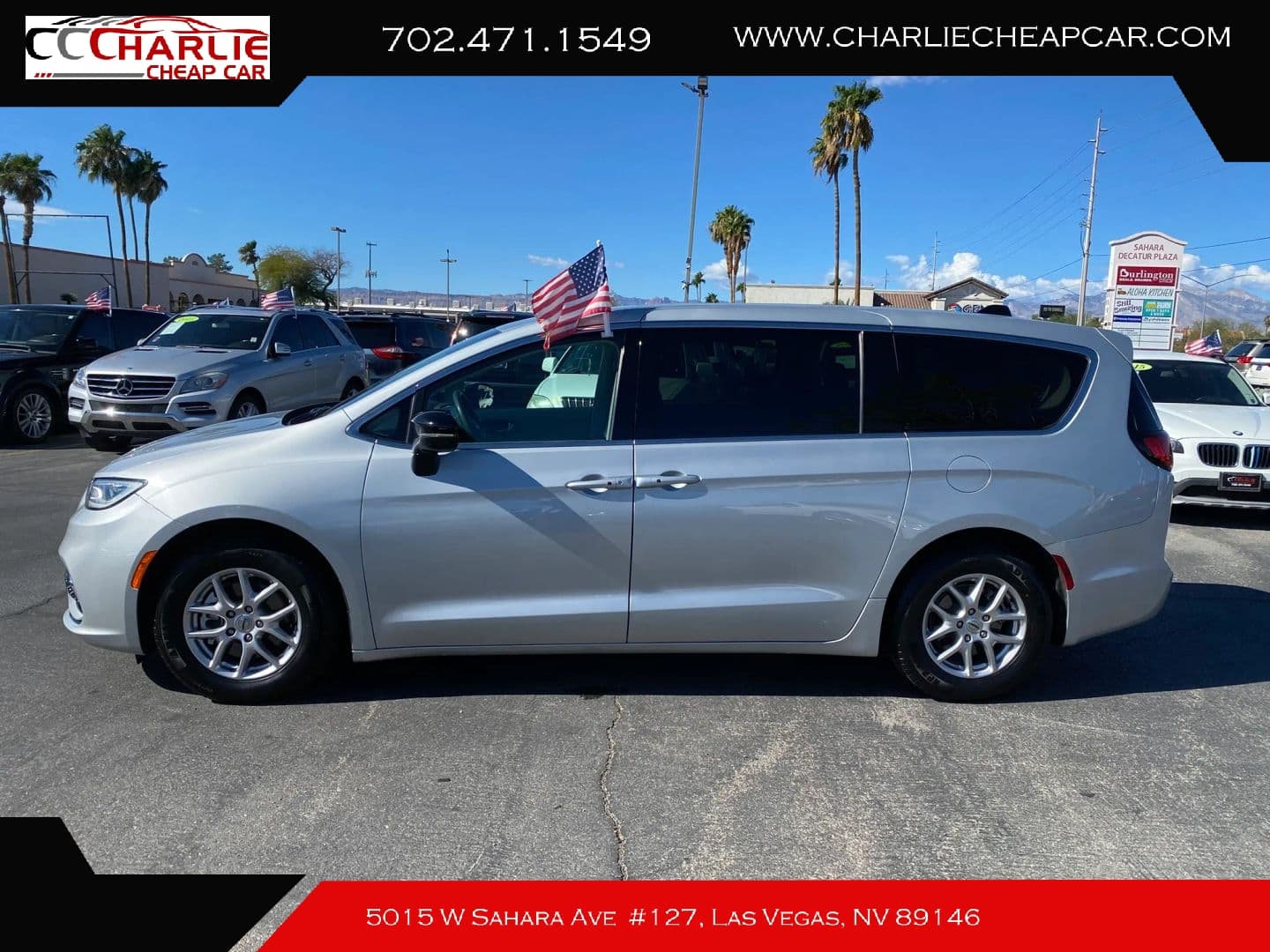 2024 Chrysler Pacifica Touring L — photo 2